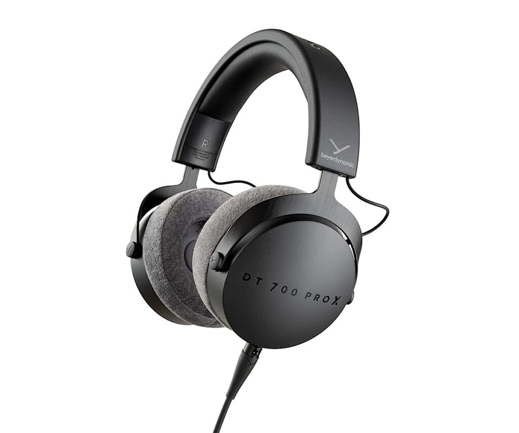 beyerdynamic DT 700 PRO X 密閉型スタジオヘッドホン